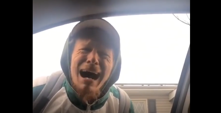 Dude Starts Crying Begging For His Life After Goon Pulls Up And Says He ...